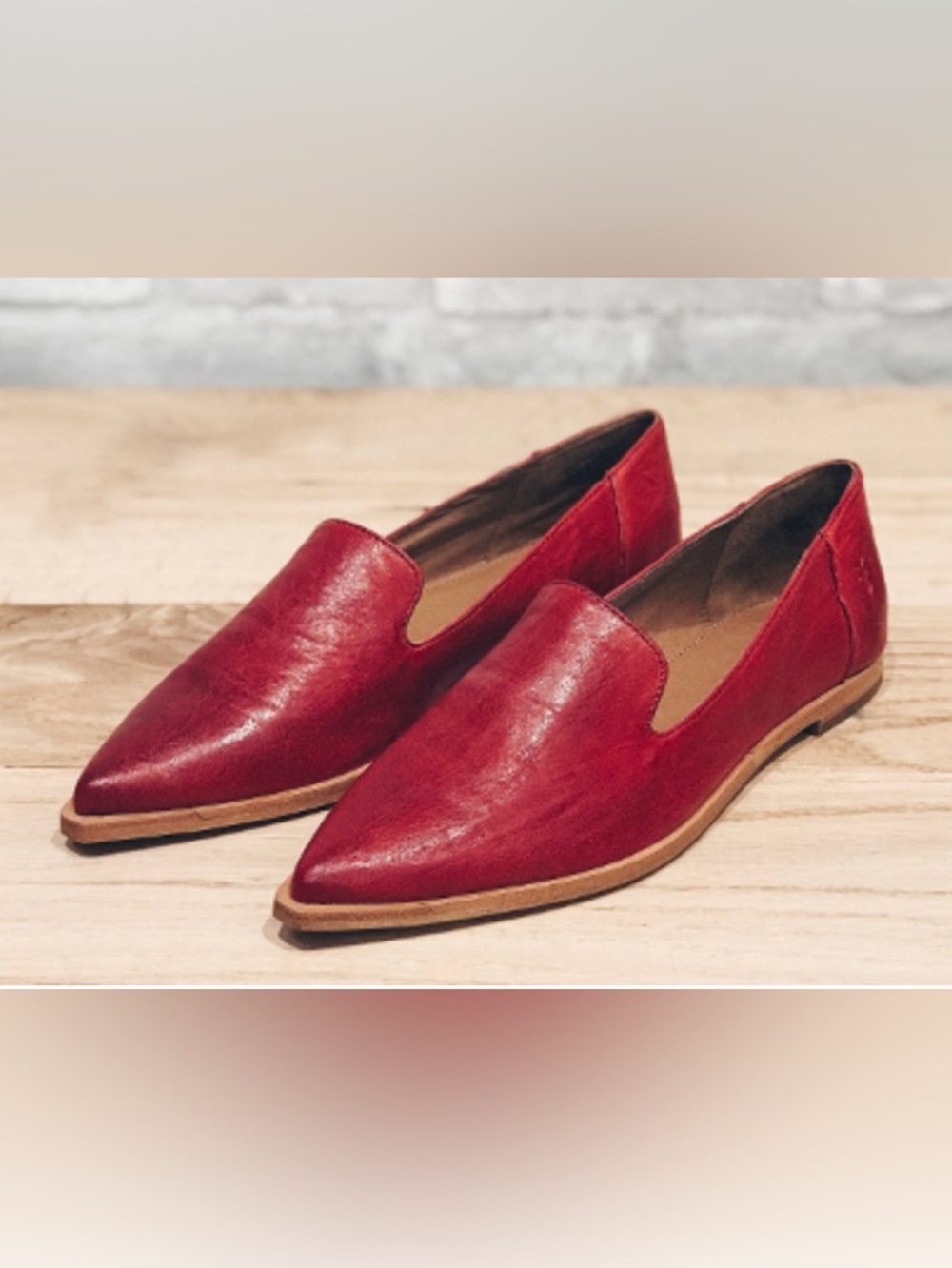 Frye Kenzie Venetian Flat - Red, size 8